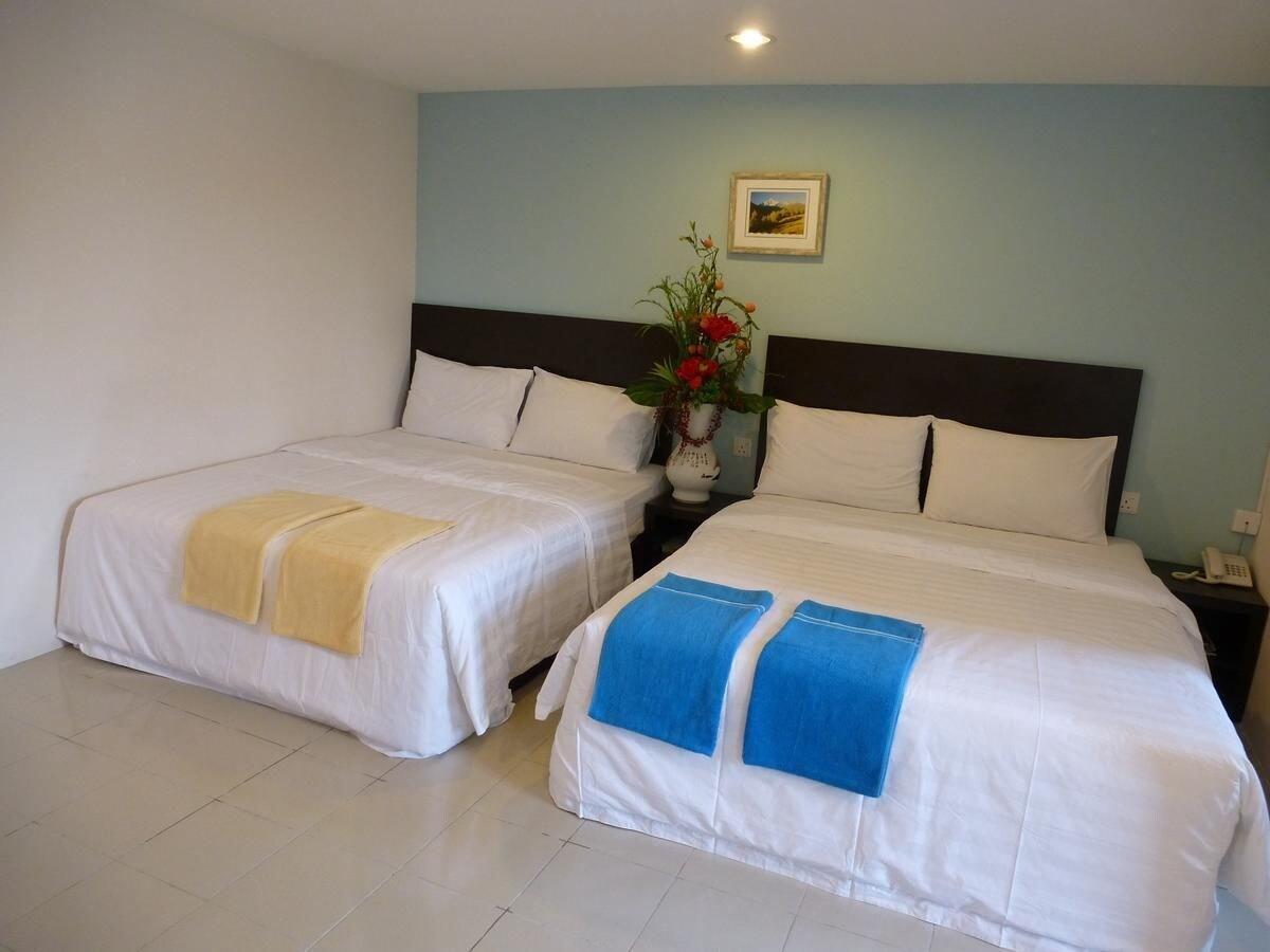 Your Hotel Klang Esterno foto