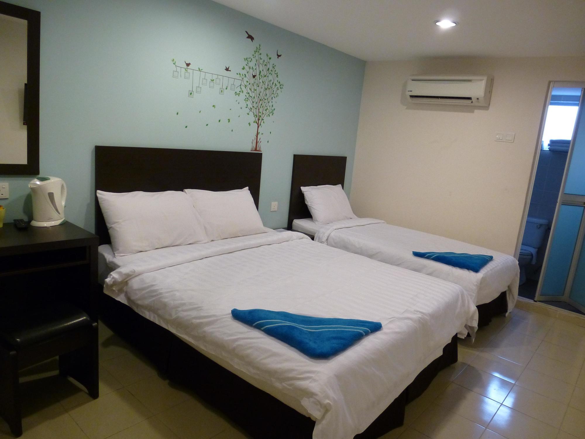 Your Hotel Klang Esterno foto