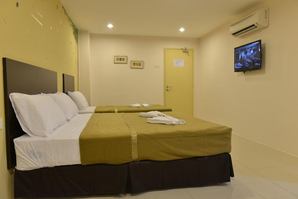 Your Hotel Klang Esterno foto