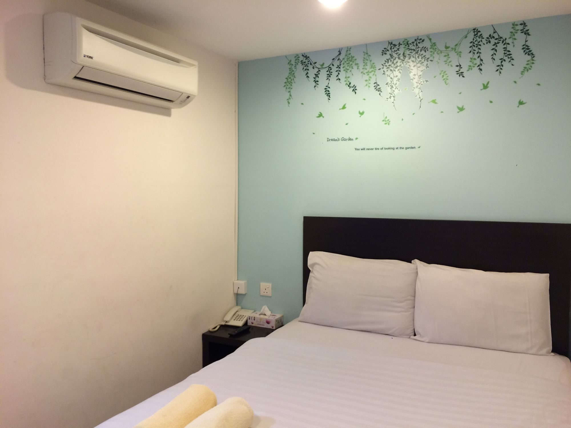 Your Hotel Klang Esterno foto